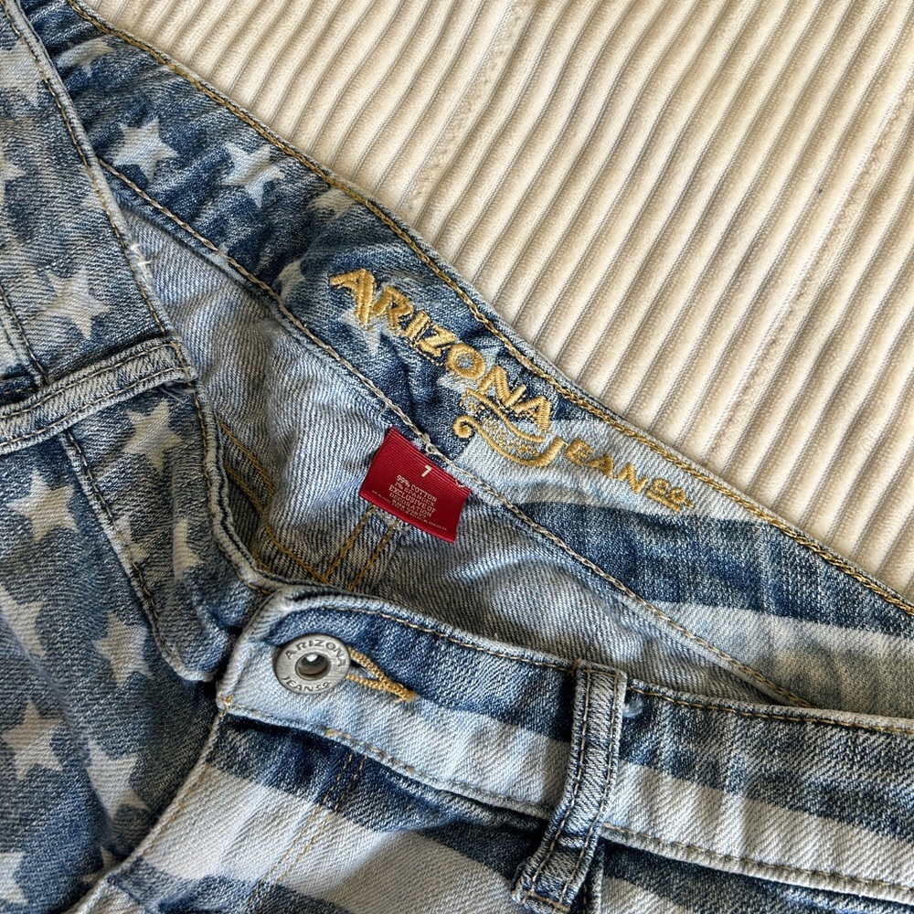 Arizona Jean Company Women's Blue Star Jeans